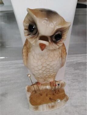 Vintage Ardalt Owl Figurine & Pin Cushion/Thread Scissor Holder #6491